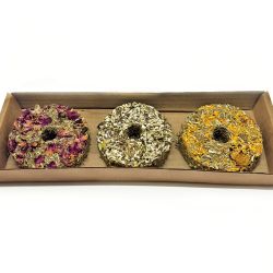 Natural Nibbles Flower For rage Donuts For Small Animals. 3pk