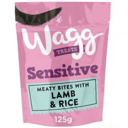 Wagg Sensitive treats packaging for meaty bites with lamb & rice on a pink background