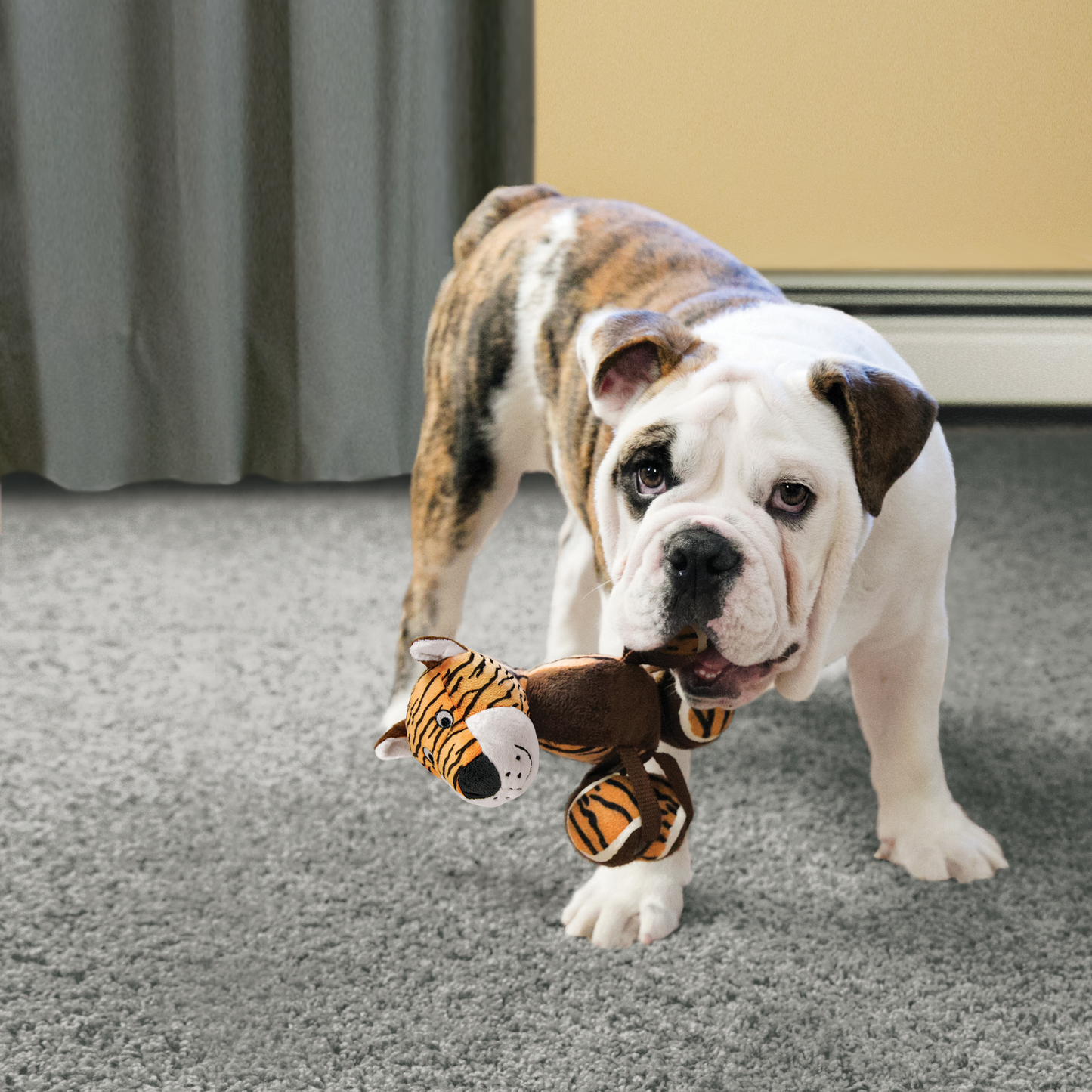 KONG TenniShoes Giraffe Dog Toy - Large