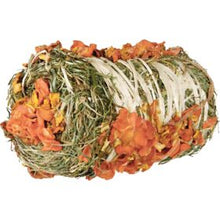 Trixie Hay Bale with Pumpkin & Carrot 10x18cm. 200g. tasty treat for all small animals